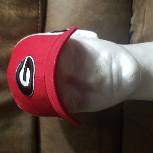 HAT - Picture 1 of 5